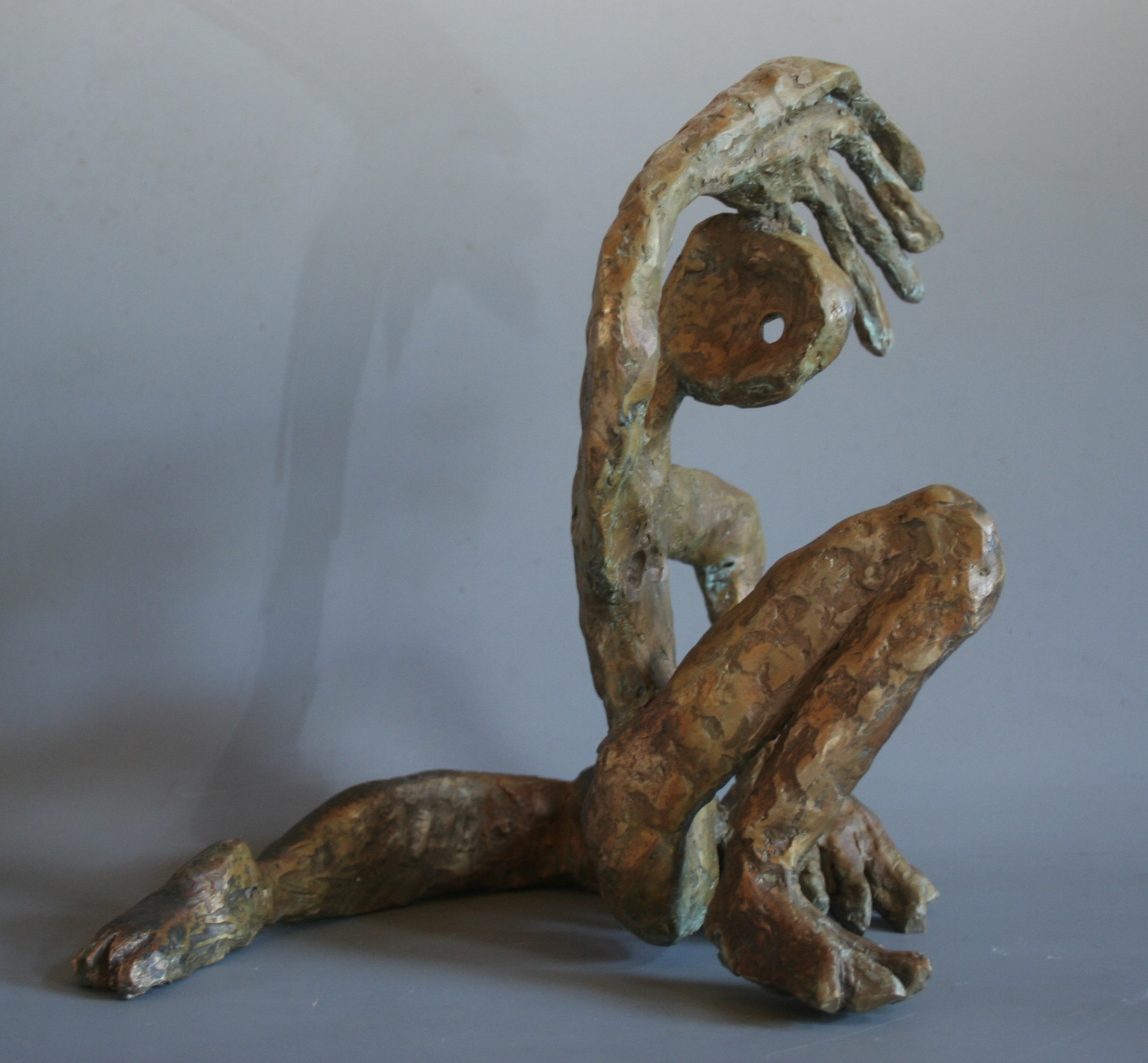 Wire figure sculpture